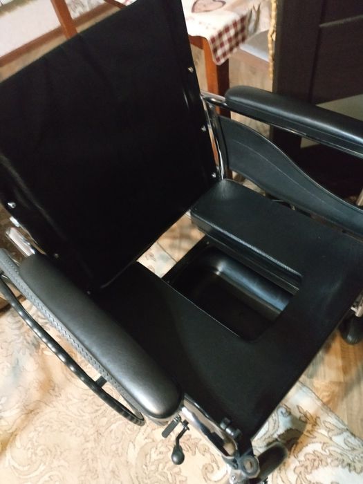 Инвалидная коляска