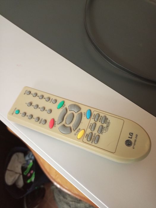 Телевизор LG диагональ 52 модель RT-21FA35V