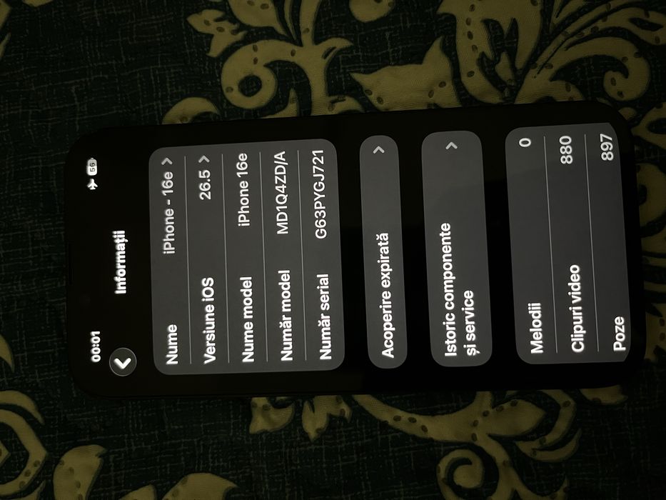 iPhone 16e singura problema are spatele crepat in rest merge perfect functional