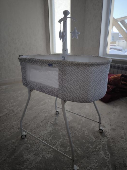 Кроватька для ребенка