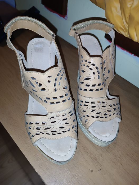 Дамски сандали ест.кожа