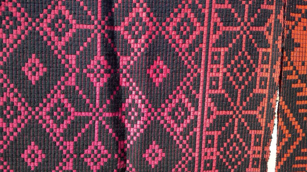 Macat lana tesut la razboi