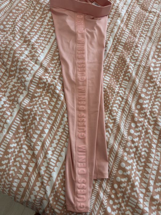 Клин Guess за момиче,размер 10(умалено)