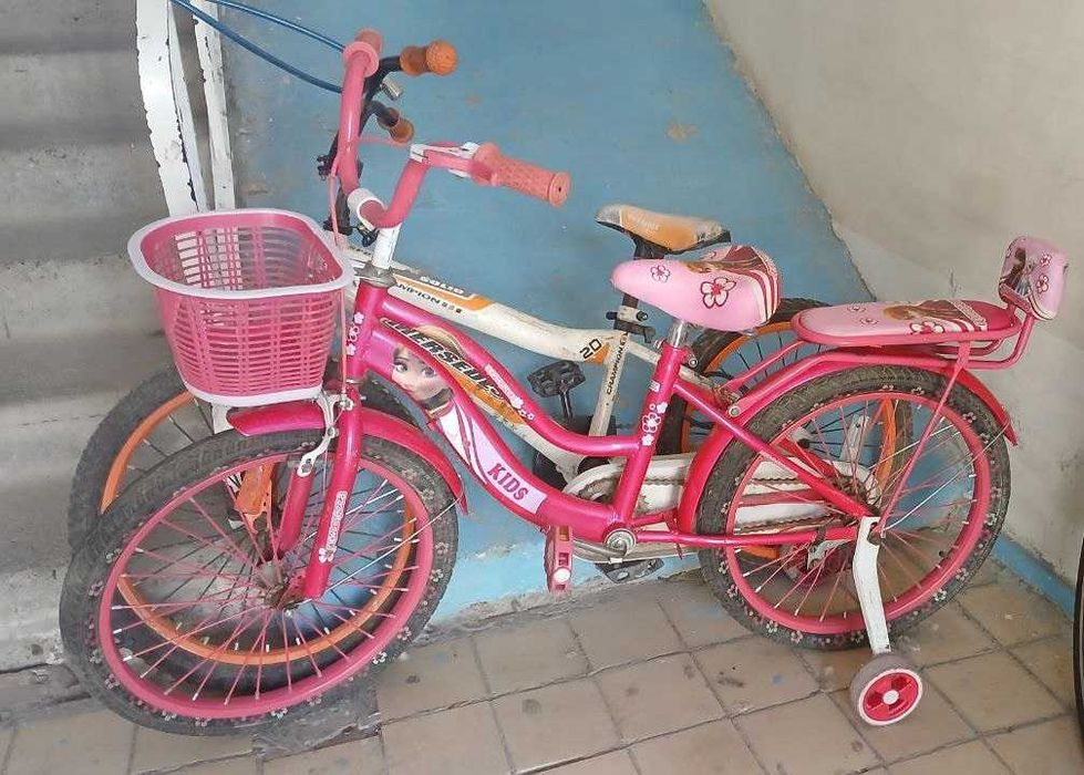 Велосипед лар сотилади, ғилдираклари 20" ўғил боллар ва қизларники бор