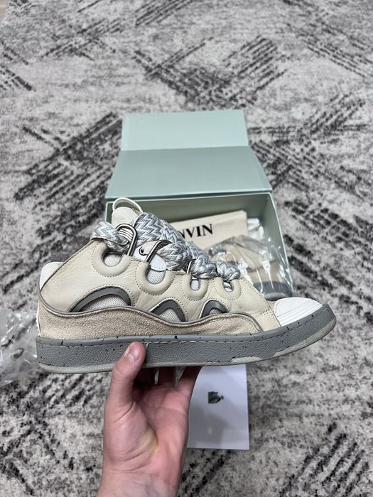 Lanvin.