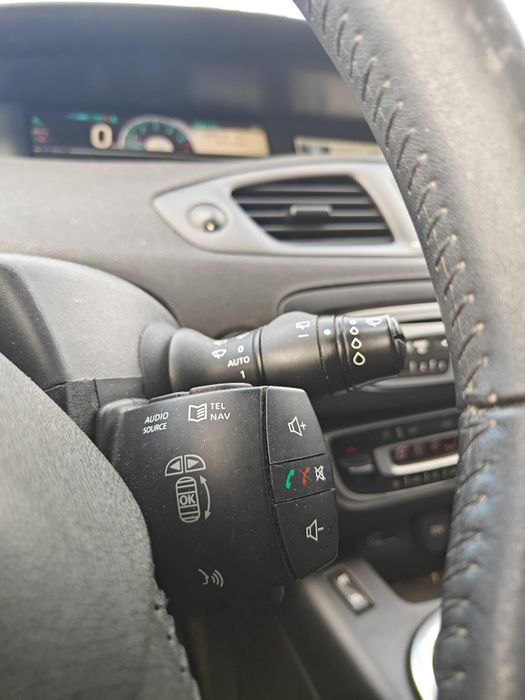 Renault Grand Scenic 7 locuri