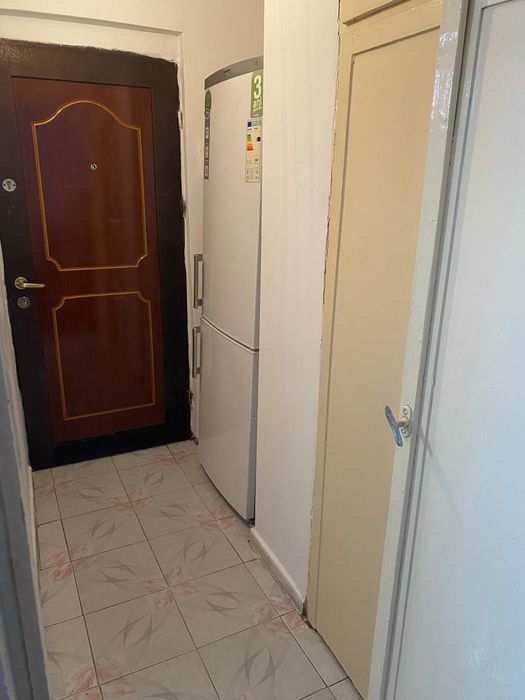 Închiriez garsoniera