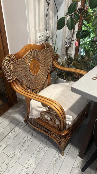 Комплект мебели из дерева