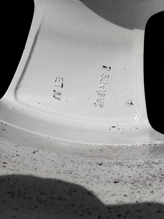 Продавам оригинални лети джанти с зимни гуми 16"  от  Audi A6,5x112