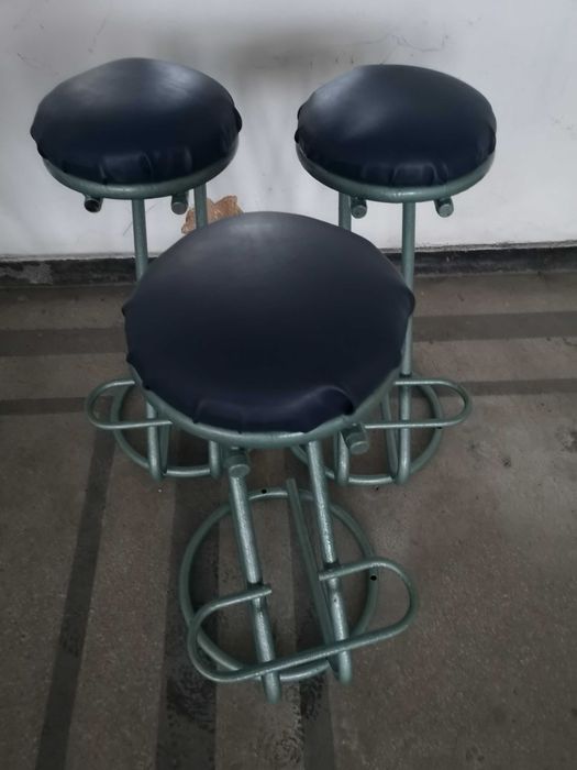 Бар Столове и маси