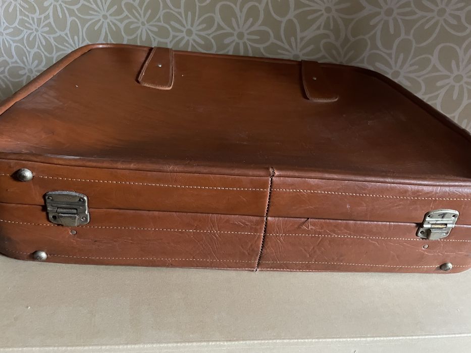 Кожен куфар  65/52/16