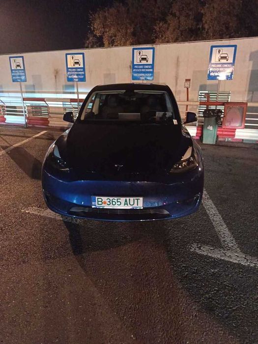 Șofer Blue - mașină electrică