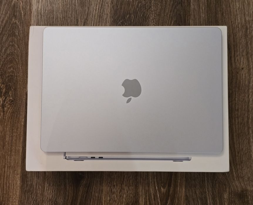 MacBook Air 15 M4 16/256 2 цикла