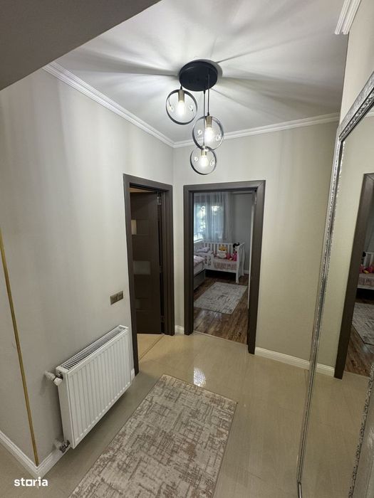 Apartament două camere mobilat/ utilat / parcare/et 1/ metrou/s1