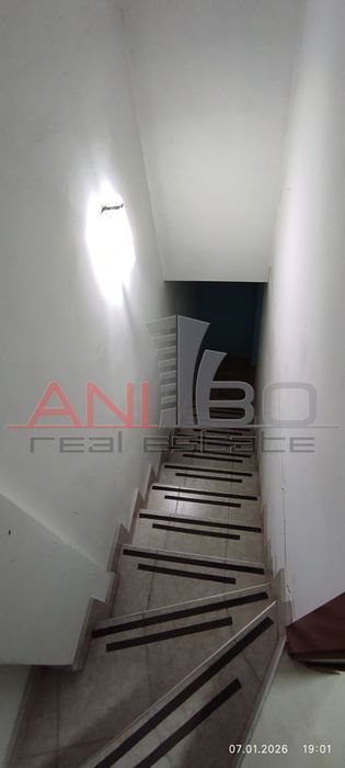 Дава се под наем Ателие в Варна, Колхозен пазар - 43 кв.м за 259.08 € - Снимка #5