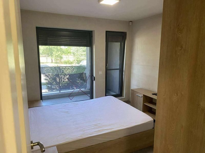 Дава се под наем Двустаен апартамент в София, Студентски град - 70 кв.м за 675 € - Снимка #2