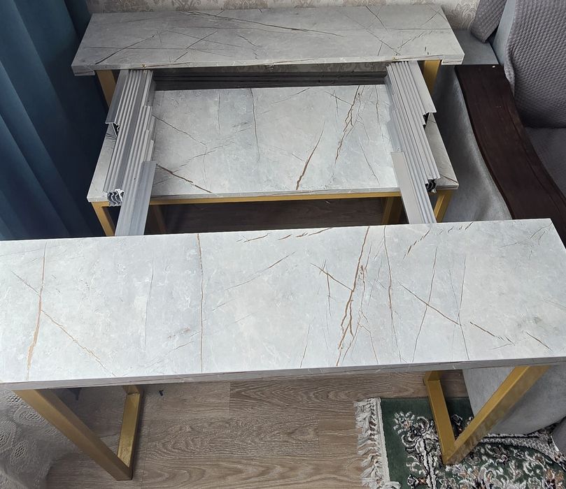 ПРОДАМ стол-консоль трансформер