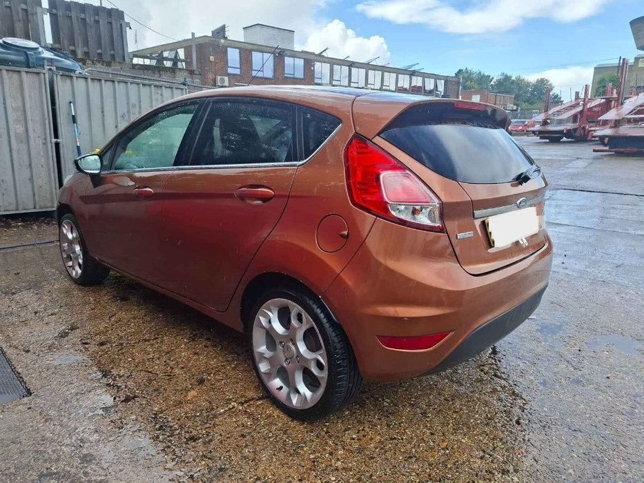 Senzor parcare spate Ford Fiesta 6 2013 HATCHBACK 1.0 I