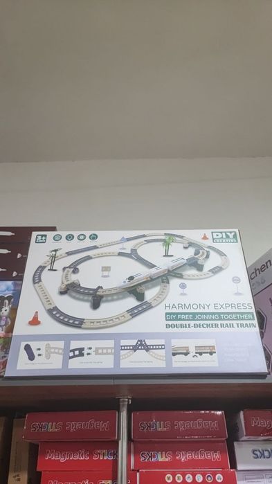 o‘yinchoqlar turli xil