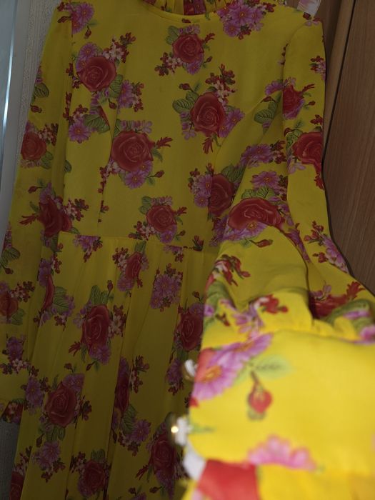 Көйлек сатылады.