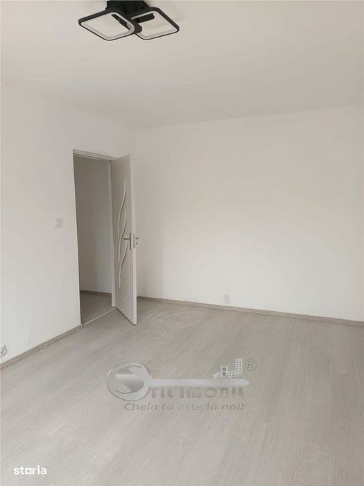 Ap 2 camere D, 56mp, et2, renovat, geam la baie, Nicolina — fotografia 3