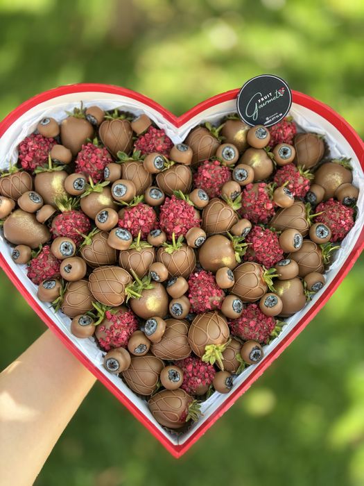Клубника в шоколаде Подарки Qulupnay shokolad Sovg’alar Сладкий бокс