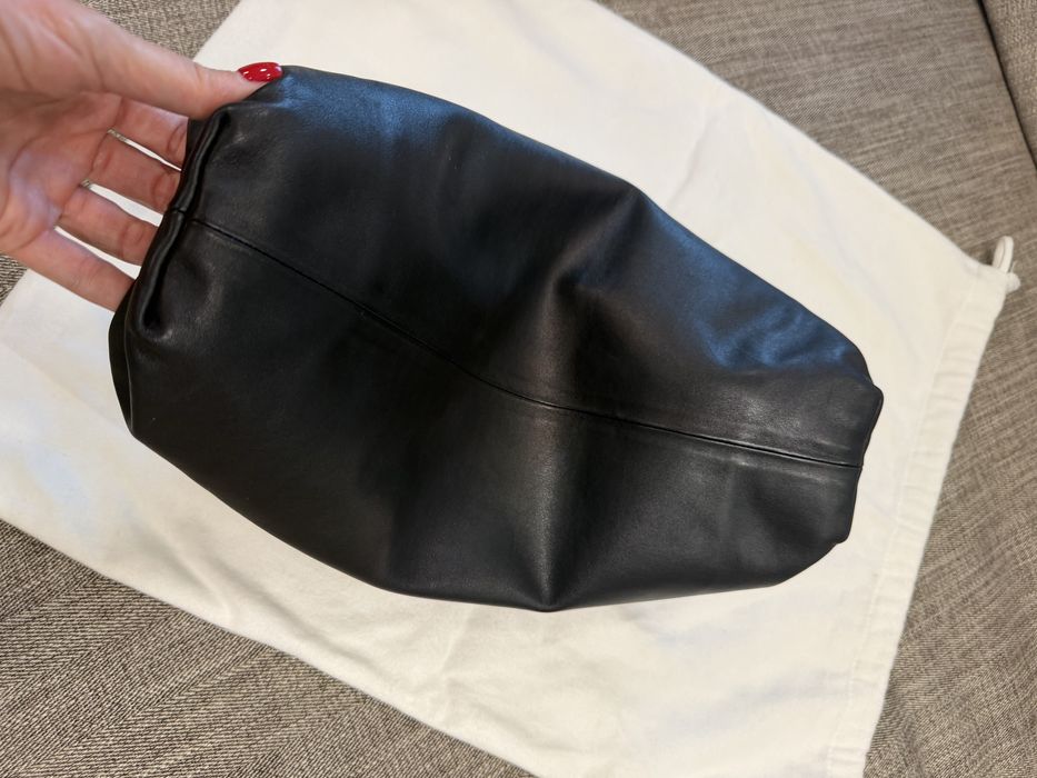 Bottega Veneta Pouch оригинал