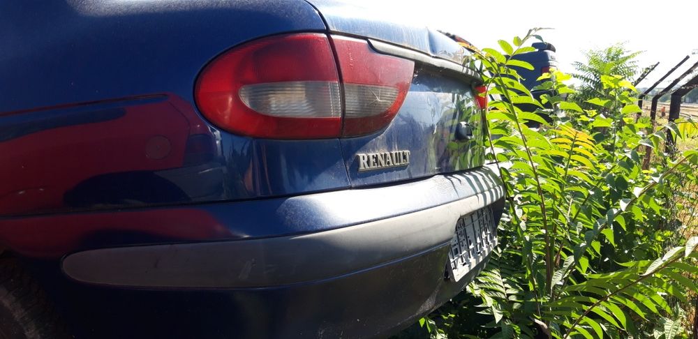 Рено Megane 1,6 1997 хичбек/седан