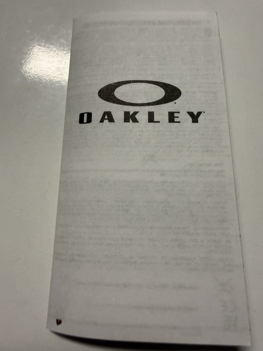 Слънчеви очила OAKLEY