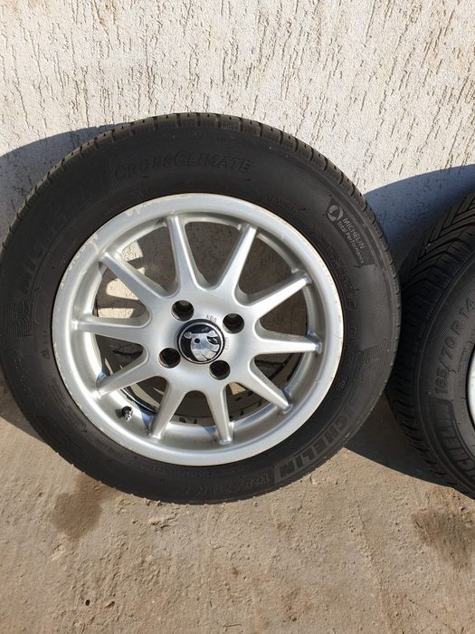 Roti 165 70 14 CrossClimate Dacia Spring