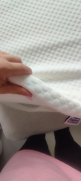 Топ матрак мек, нов 140/200