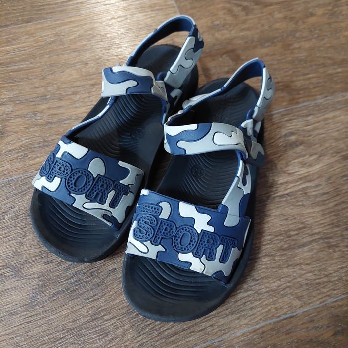 Продам сандали 31 р