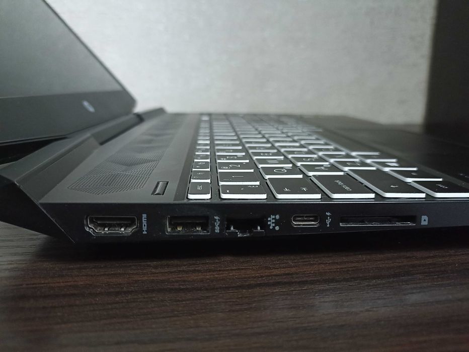 Срочно продам. HP Pavilion Gaming 15