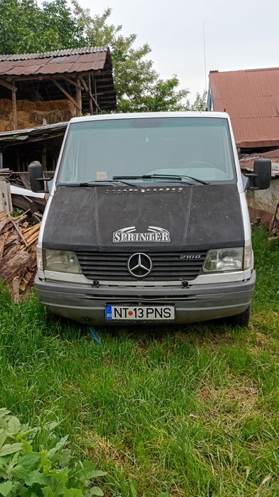Vând Mercedes 1700€