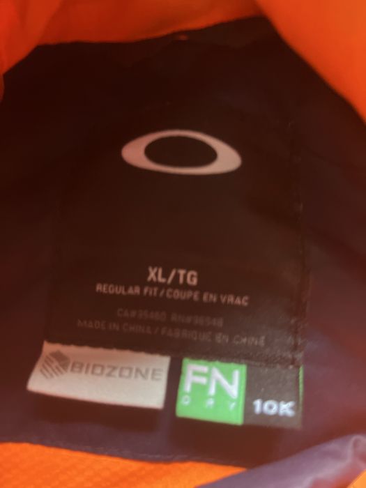 Oakley,оригинално яке за сноуборд