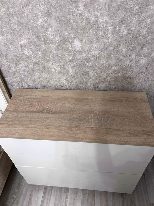 Комод белый-бежевый