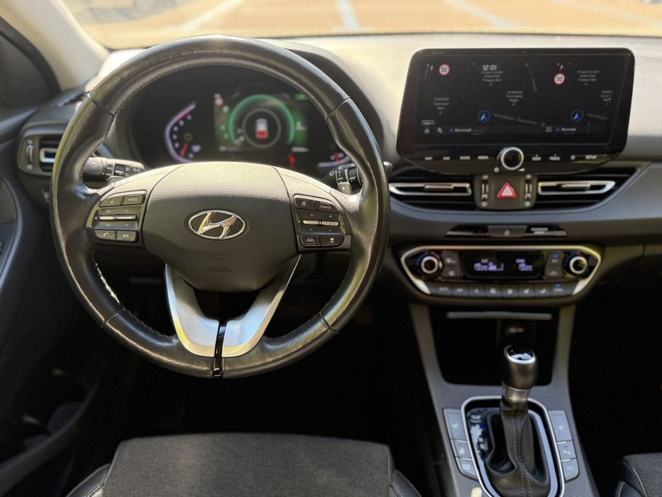 Hyundai i30 1.6 CRDi Automat MildHybrid– 2021