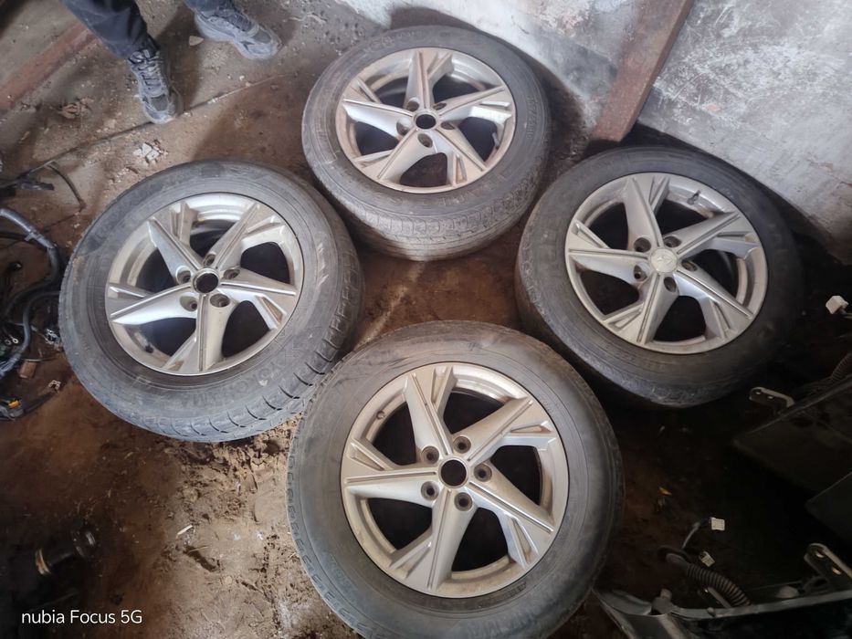 Титанки Покрышки R-16