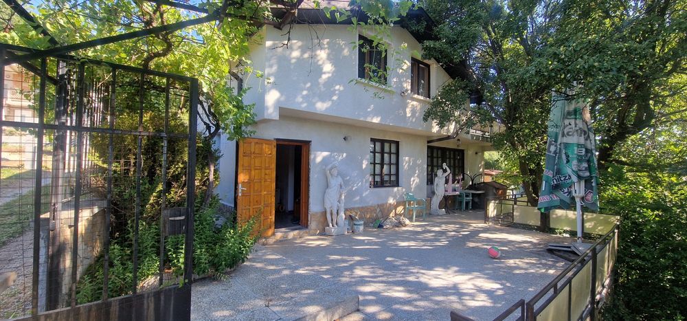 Къща  в Панчарево в.з Градище местност Кривото торище