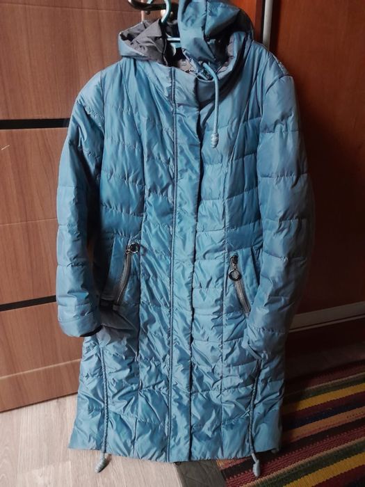 Продам пуховик зима