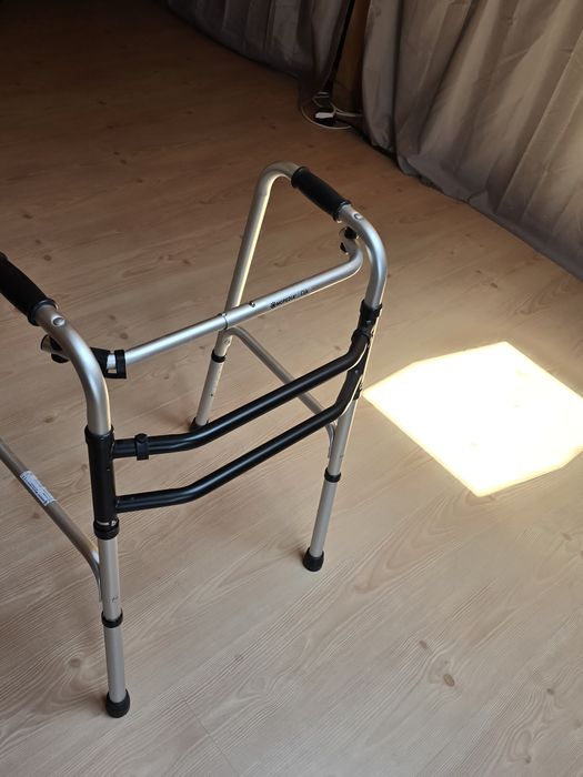 Cadru pliabil persoane cu dizabilități