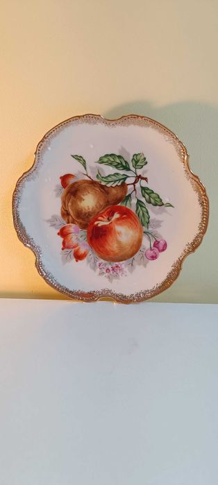 Декоративна чиния за стена