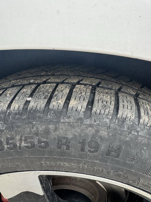 Гуми сезонни с джанти  235/55 R19