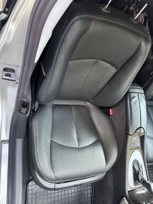 Продам сидения w211