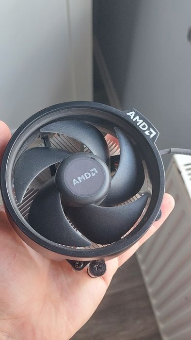 Procesor Ryzen 5 3600 + cooler AMD