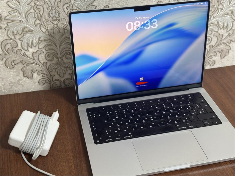 Macbook m1 pro  32gb 4tb