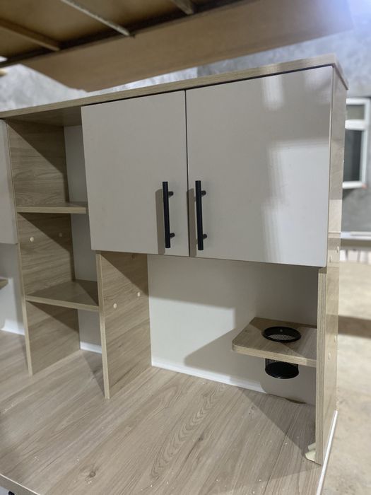 Письменный парта, Pismeniy parta