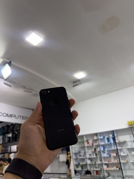iPhone 7 32gb срочни сотилади
