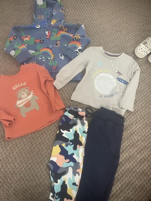 Горнище Next 9-12 много дрехи