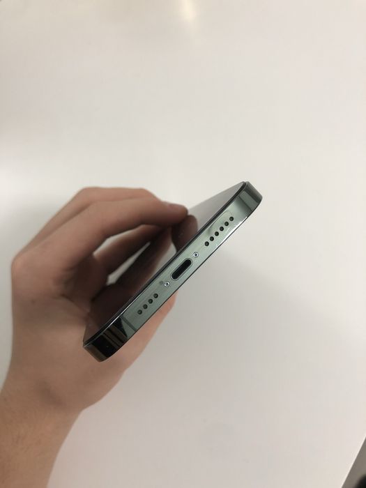 Iphone 13 pro max green